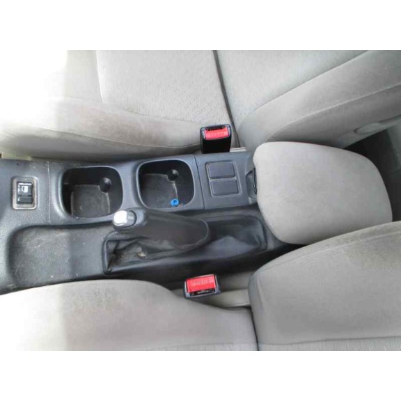 nissan primera berlina (p12) del año 2002