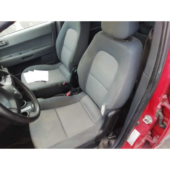 mitsubishi colt berlina 5 (z30a) del año 2006