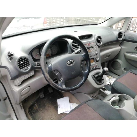 kia carens (un) del año 2006