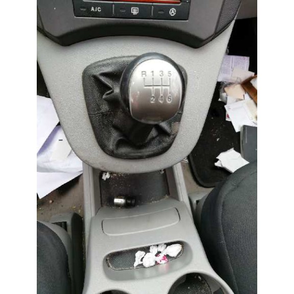 kia carens (un) del año 2006