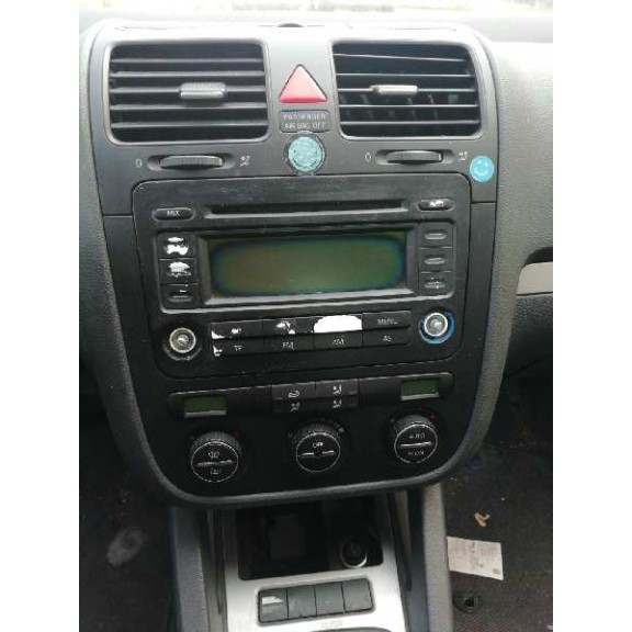 volkswagen golf v berlina (1k1) del año 2004