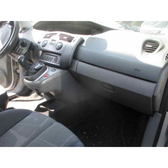 renault scenic ii del año 2005