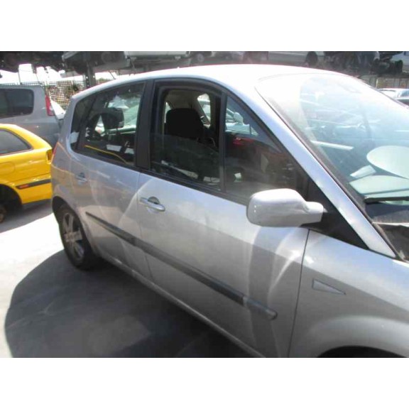 renault scenic ii del año 2005