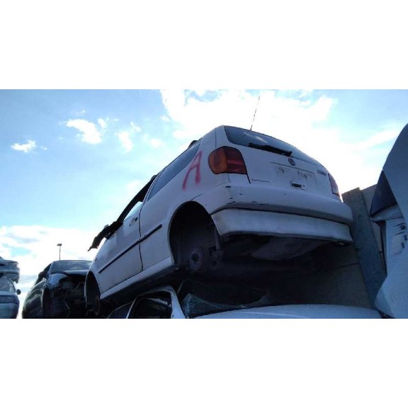 volkswagen polo berlina (6n1) del año 1996