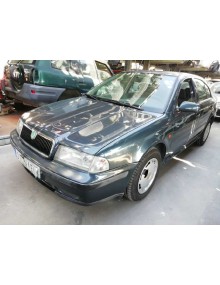 skoda octavia berlina (1u2) del año 1999