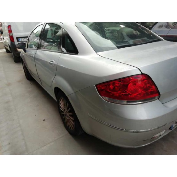 fiat linea (110) del año 2009