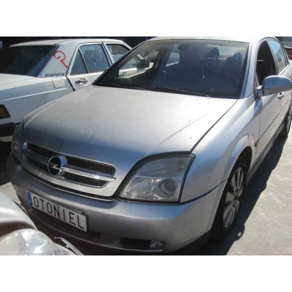 opel vectra c berlina del año 2002