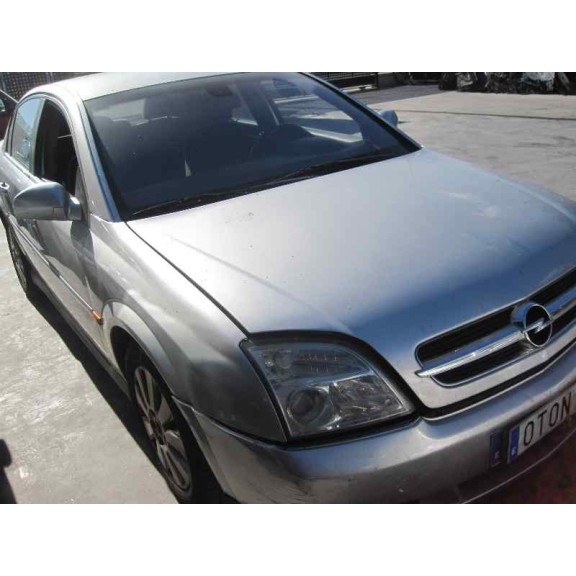 opel vectra c berlina del año 2002