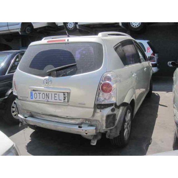 toyota corolla verso (r1) del año 2006