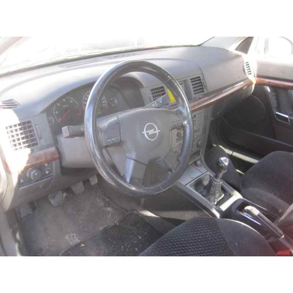 opel vectra c berlina del año 2002
