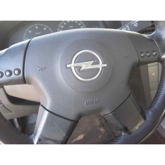 opel vectra c berlina del año 2002