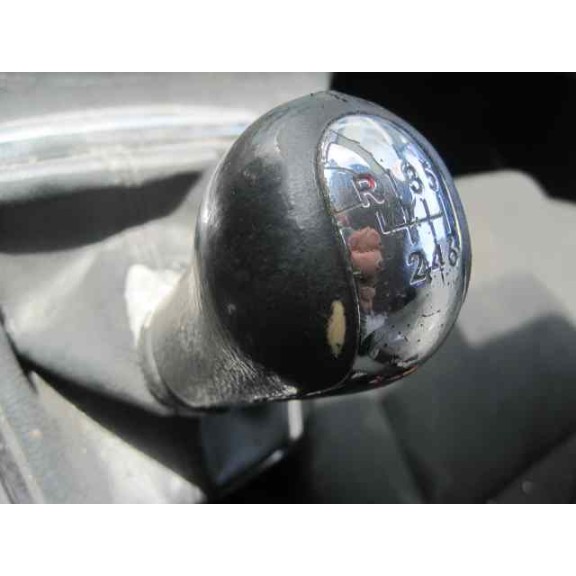 toyota corolla verso (r1) del año 2006