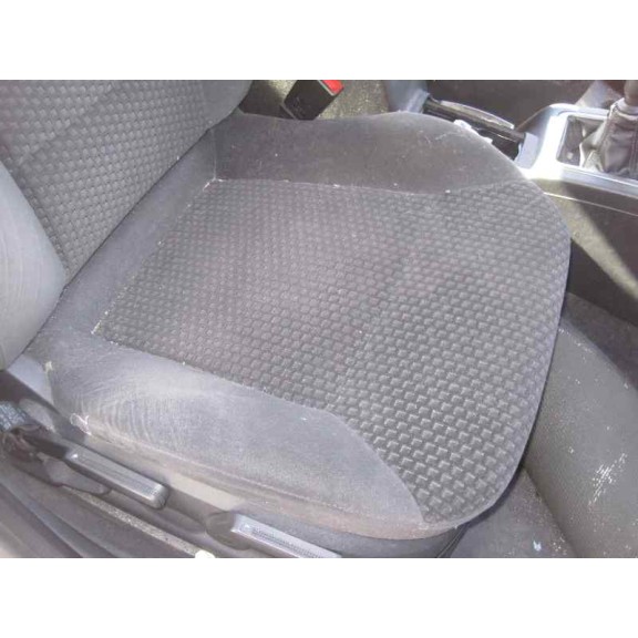 opel vectra c berlina del año 2002