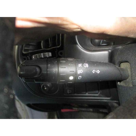 citroën xsara berlina del año 2001