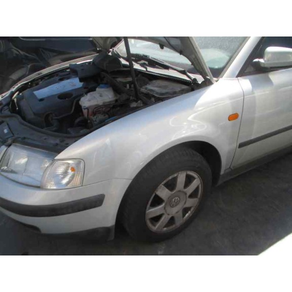 volkswagen passat berlina (3b2) del año 1999
