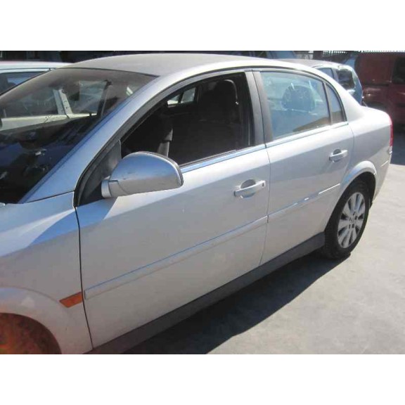opel vectra c berlina del año 2002