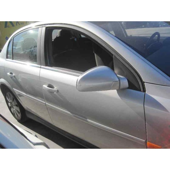 opel vectra c berlina del año 2002