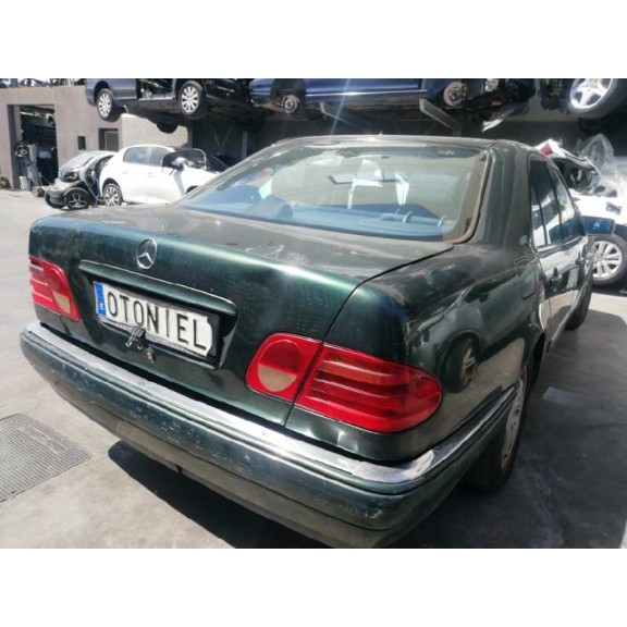 mercedes-benz clase e (w210) berlina diesel del año 2002