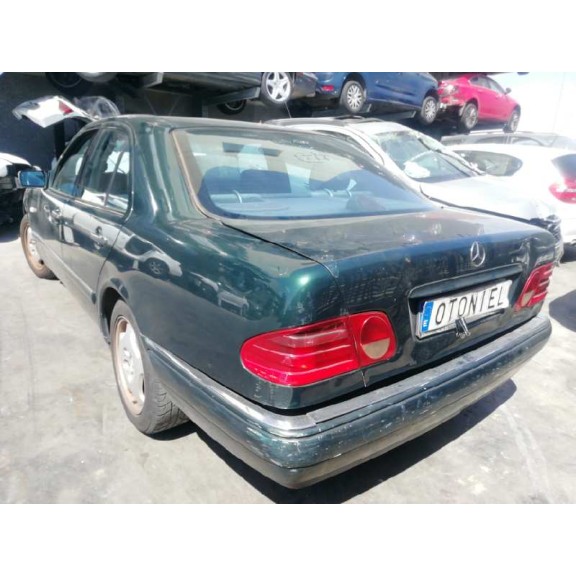 mercedes-benz clase e (w210) berlina diesel del año 2002