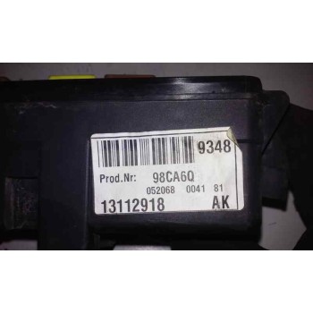 Recambio de caja reles / fusibles para opel vectra c berlina club referencia OEM IAM 13112918  