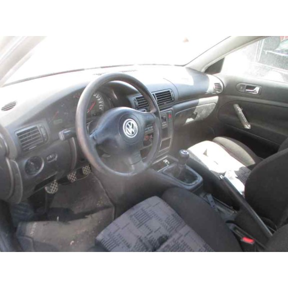 volkswagen passat berlina (3b2) del año 1999