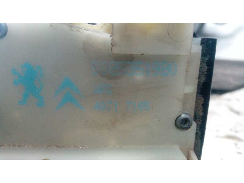 Recambio de cerradura puerta trasera izquierda para citroën c4 lim. collection referencia OEM IAM 9685351980  6 PIN