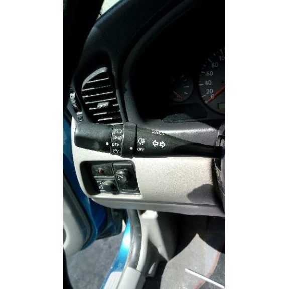 nissan almera (n16/e) del año 2001