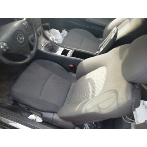 mercedes-benz clase c (w203) sportcoupe del año 2007