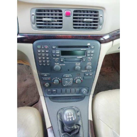 volvo s80 berlina del año 2000