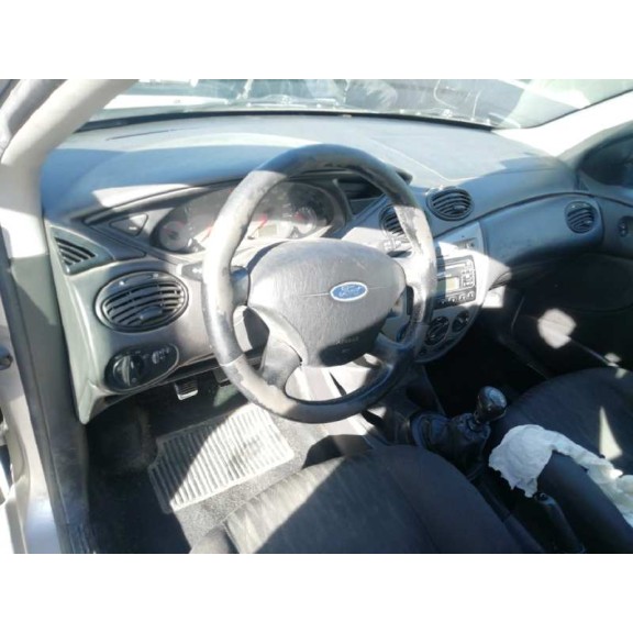 ford focus berlina (cak) del año 2003