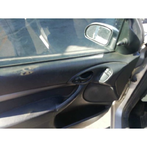 ford focus berlina (cak) del año 2003