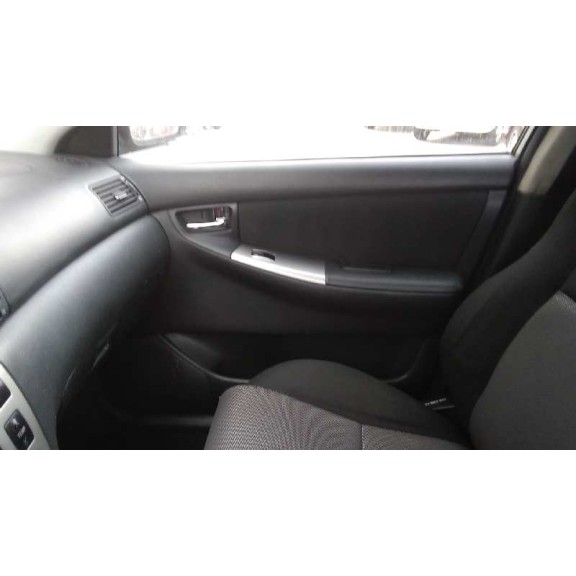 toyota corolla (e12) del año 2006