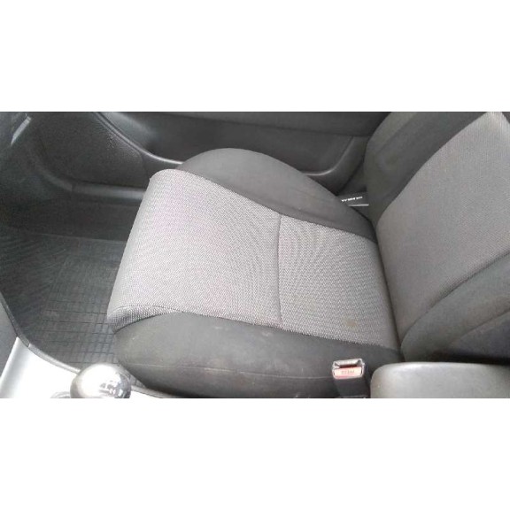 toyota corolla (e12) del año 2006