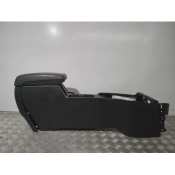 Recambio de apoyabrazos central para ssangyong tivoli referencia OEM IAM 7790035390 7791135000 