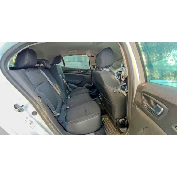 renault megane iv berlina 5p del año 2018