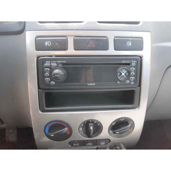 kia rio del año 2005