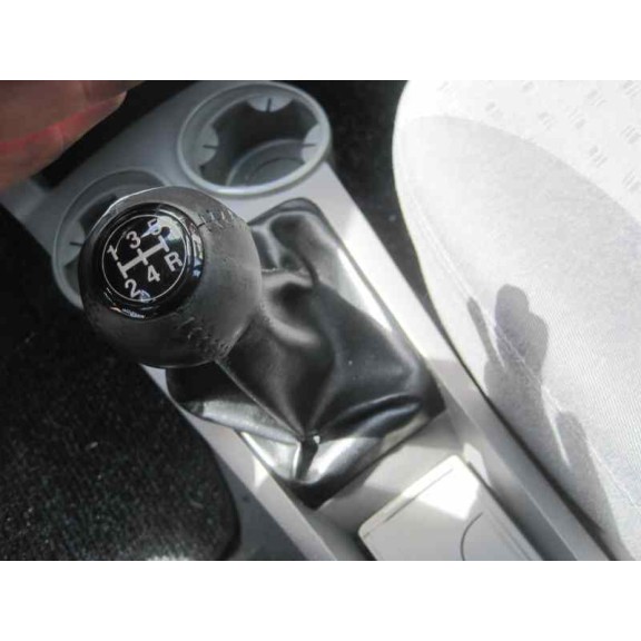 kia rio del año 2005