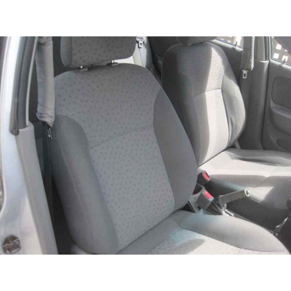 kia rio del año 2005