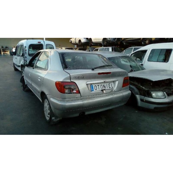 citroën xsara berlina del año 2000