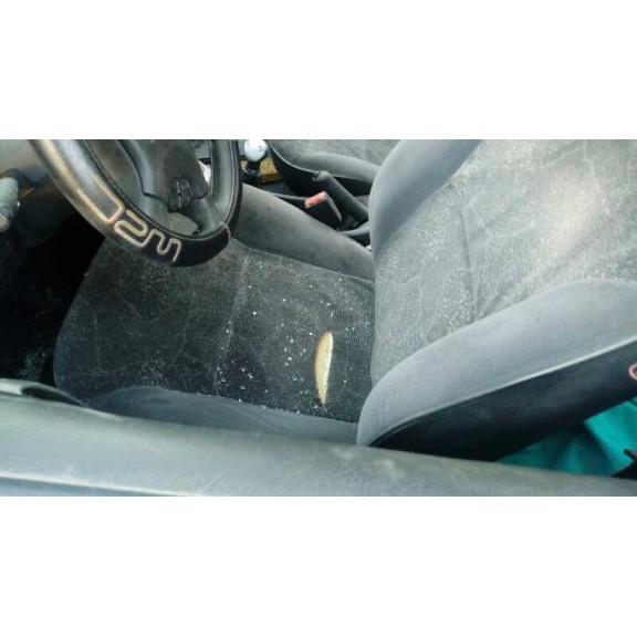 citroën xsara berlina del año 2000