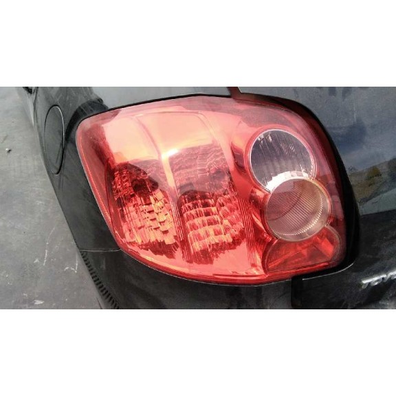 toyota auris del año 2010