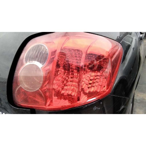 toyota auris del año 2010