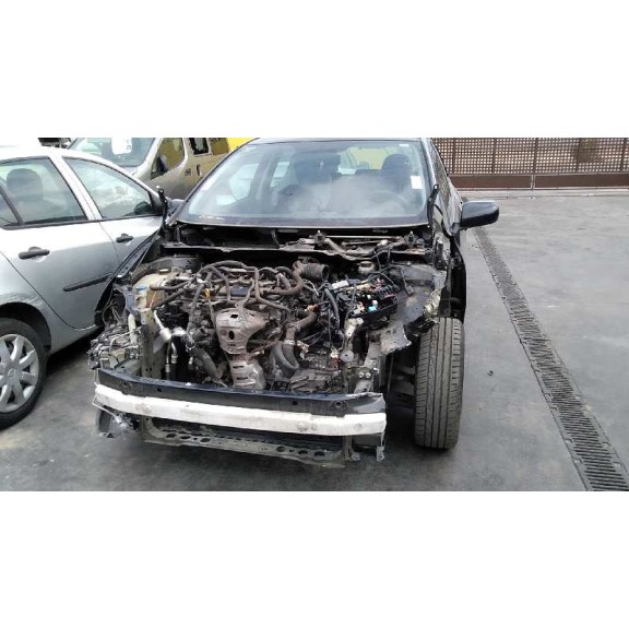 toyota auris del año 2010