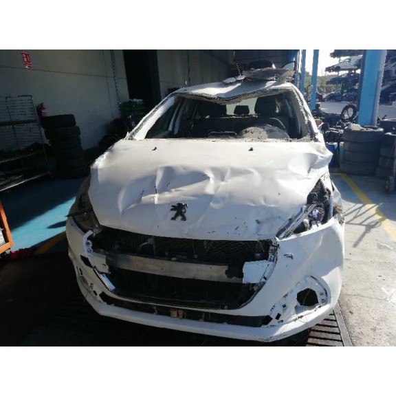 peugeot 208 del año 2015