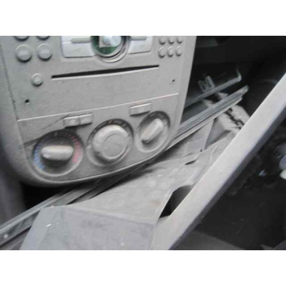 opel corsa d del año 2014