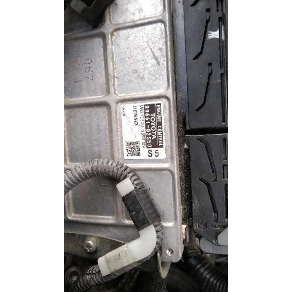 toyota auris del año 2010