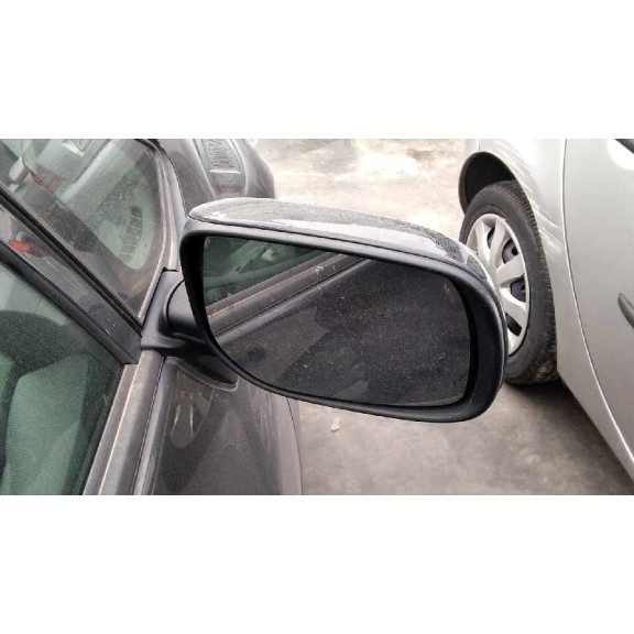 toyota auris del año 2010