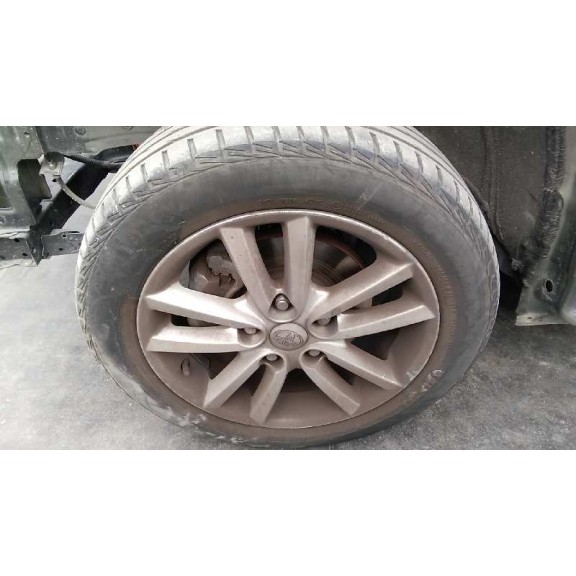 toyota auris del año 2010