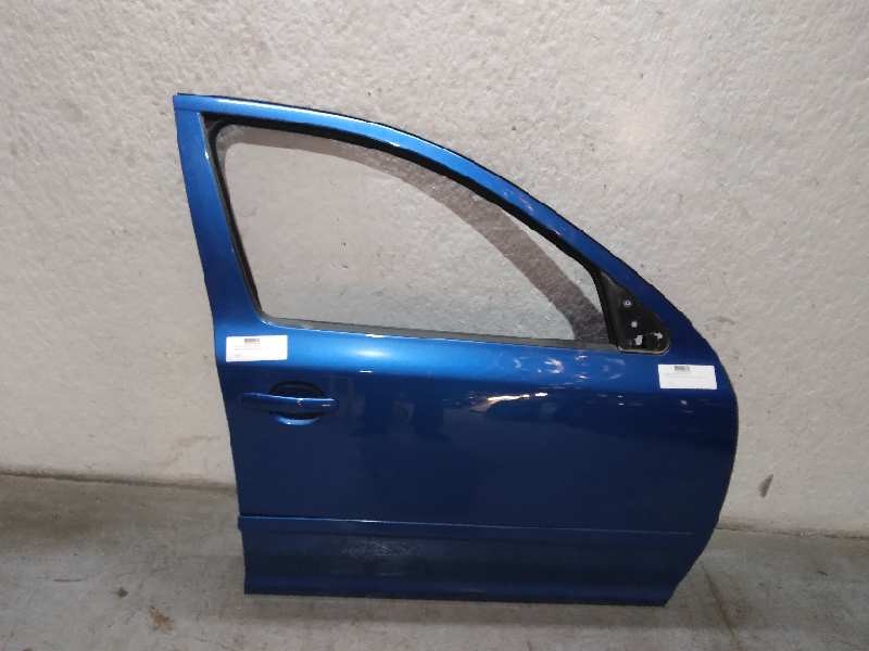 Recambio de puerta delantera derecha para skoda octavia berlina (1z3) rs referencia OEM IAM  AZUL 