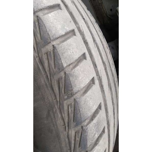 toyota auris del año 2010